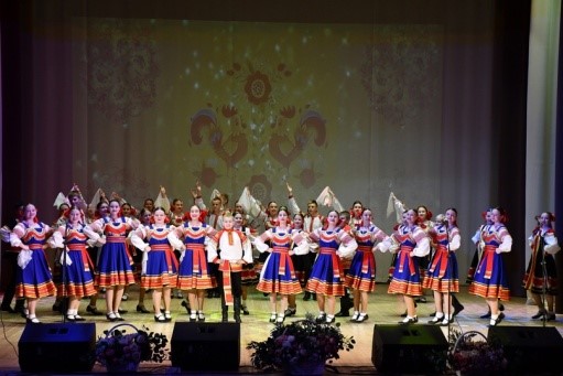 Сегодня в Центре культурного развития «Солнечный» состоялся праздничный концерт «Россия - это мы!», посвященный Дню народного единства!.