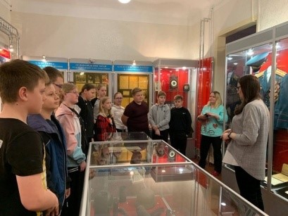 Алексеевский краеведческий музей дал старт традиционной акции «Георгиевская ленточка», которая проводится с 2005 года и приурочена ко Дню Победы.