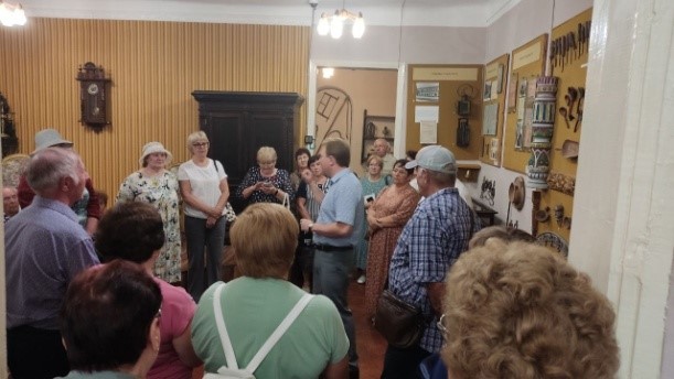 Проект «К соседям в гости» продолжается! 18 июня сотрудники Алексеевского краеведческого музея встречали экскурсантов из Вейделевского района.