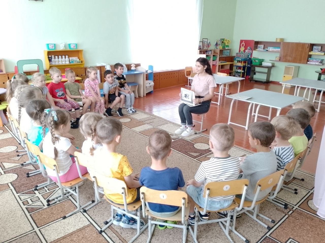 В детских садах Алексеевского городского округа прошел тематический день, приуроченный ко Дню Российской почты.