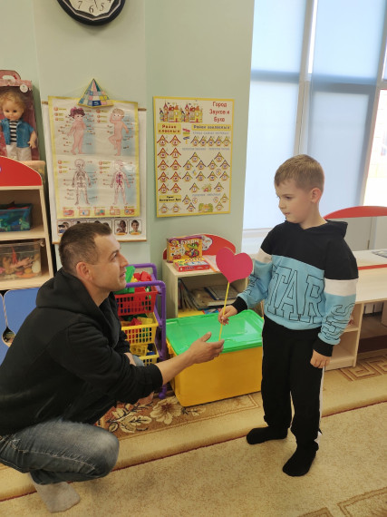 В целях сохранения и развития семейных ценностей, укрепления института семьи в детских садах Алексеевского городского округа прошли мероприятия, посвящённые Дню Отца.