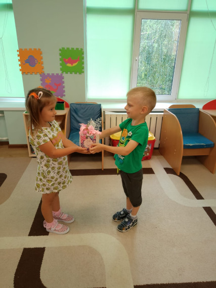 День дарения подарков отметили в детских садах Алексеевского городского округа.