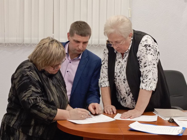 10 ноября Алексеевская ТИК провела расширенное совещание с организаторами выборов.